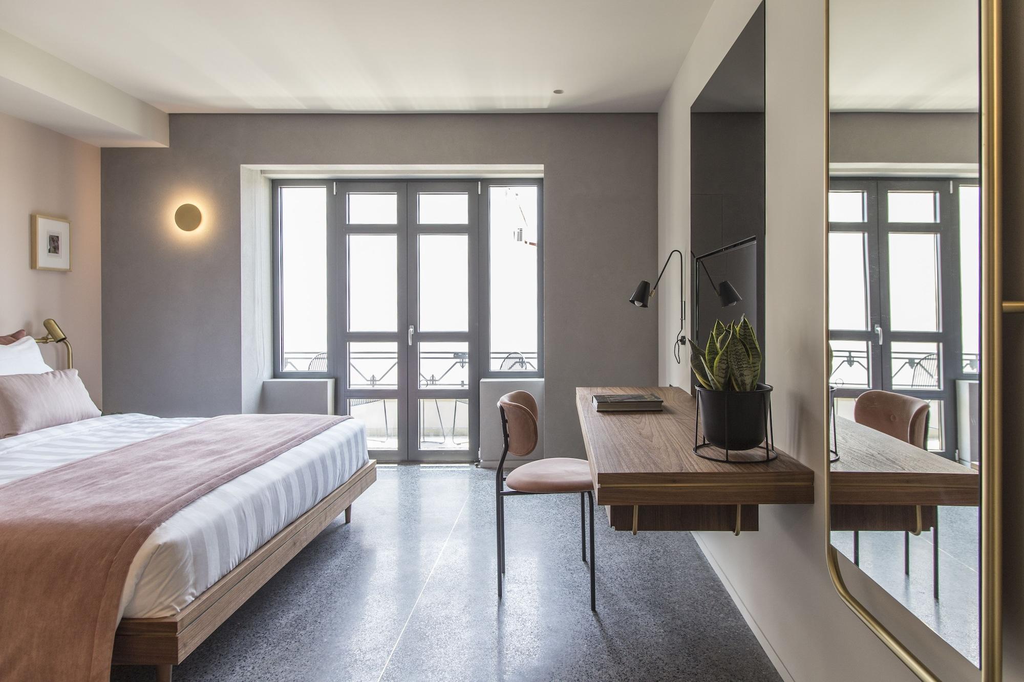 โรงแรมเพเรียนท์ เอเธนส์ ภายนอก รูปภาพ A room at the hotel