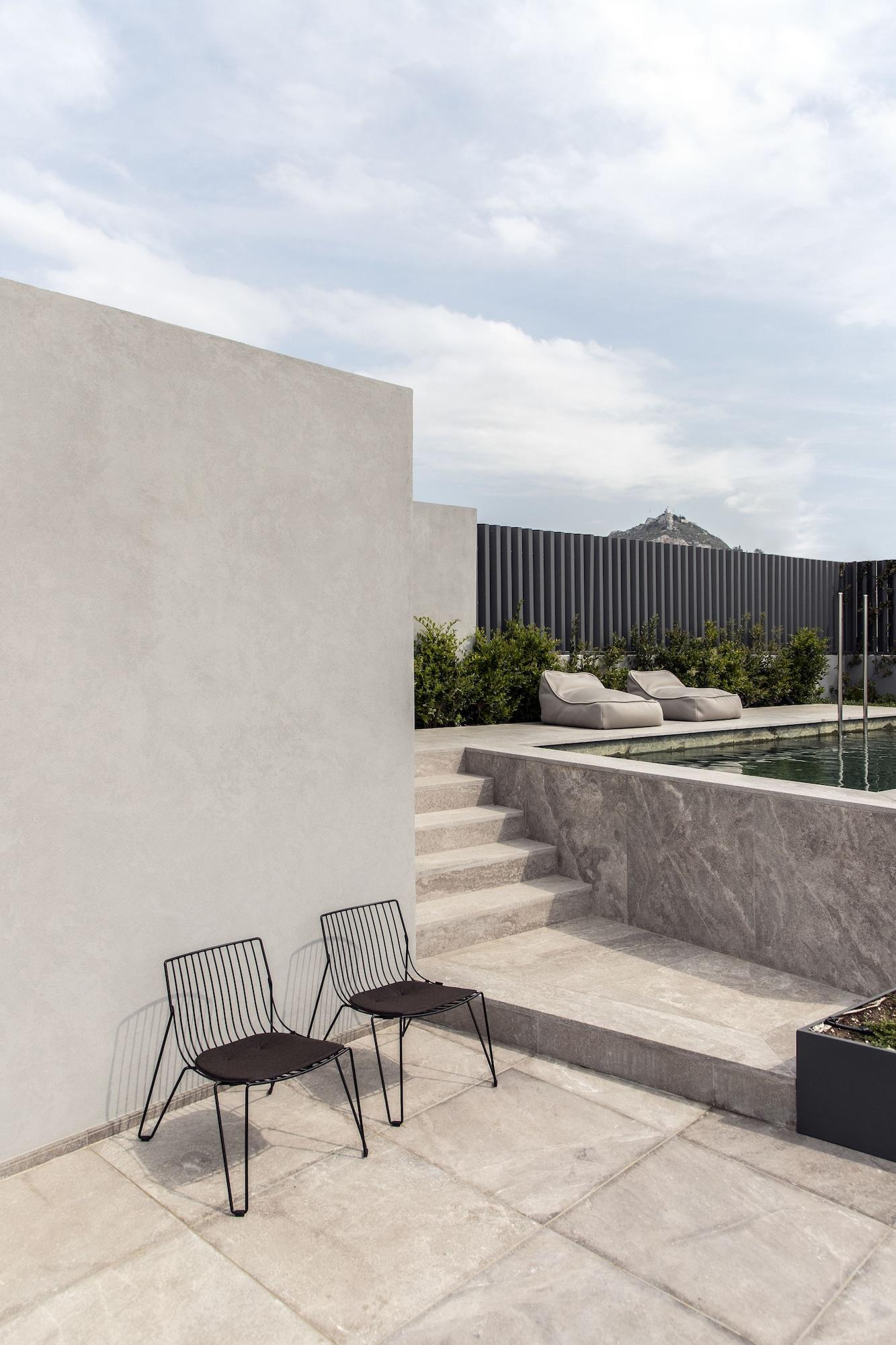 โรงแรมเพเรียนท์ เอเธนส์ ภายนอก รูปภาพ Exterior wall and pool tiles