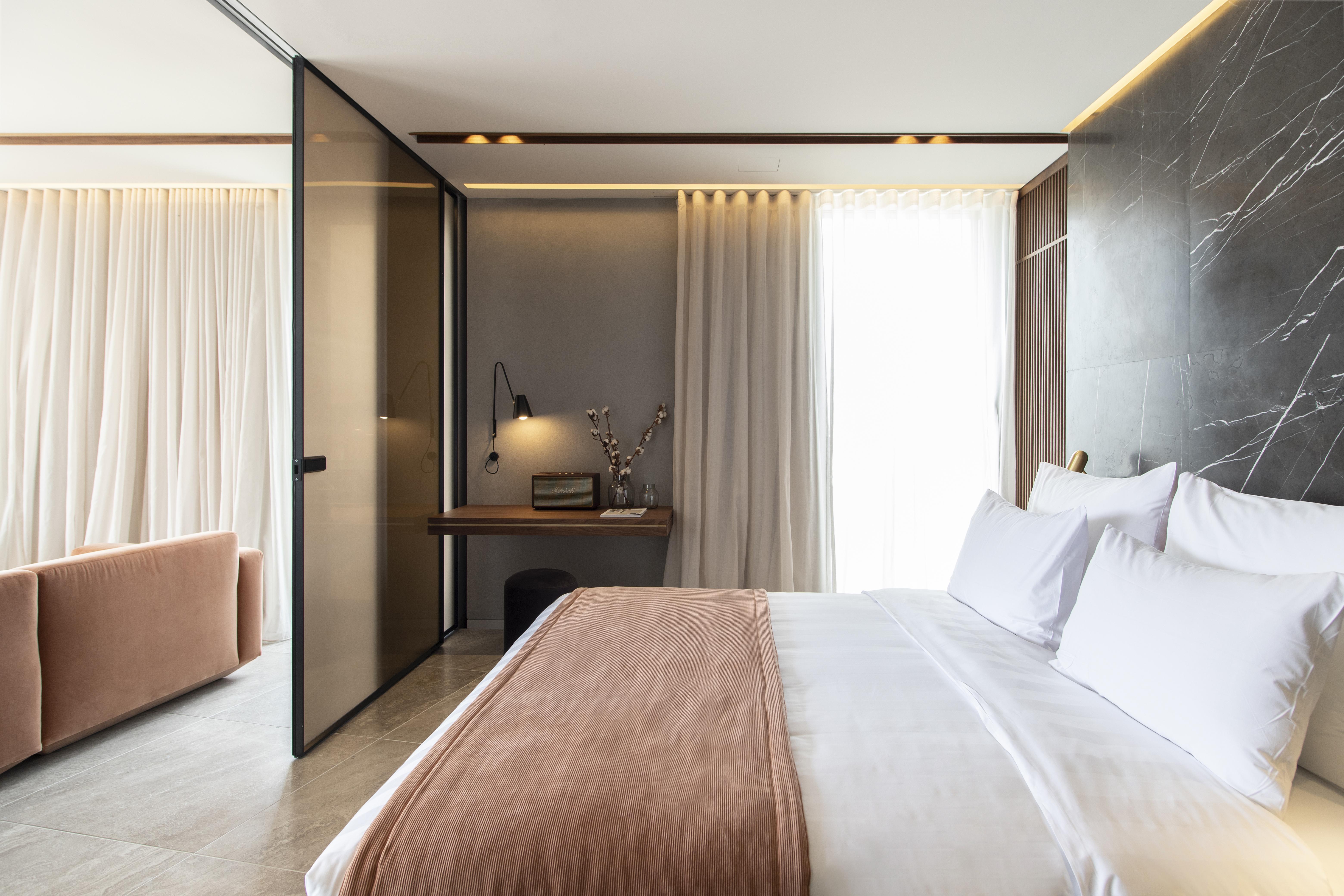 โรงแรมเพเรียนท์ เอเธนส์ ภายนอก รูปภาพ Deluxe Room