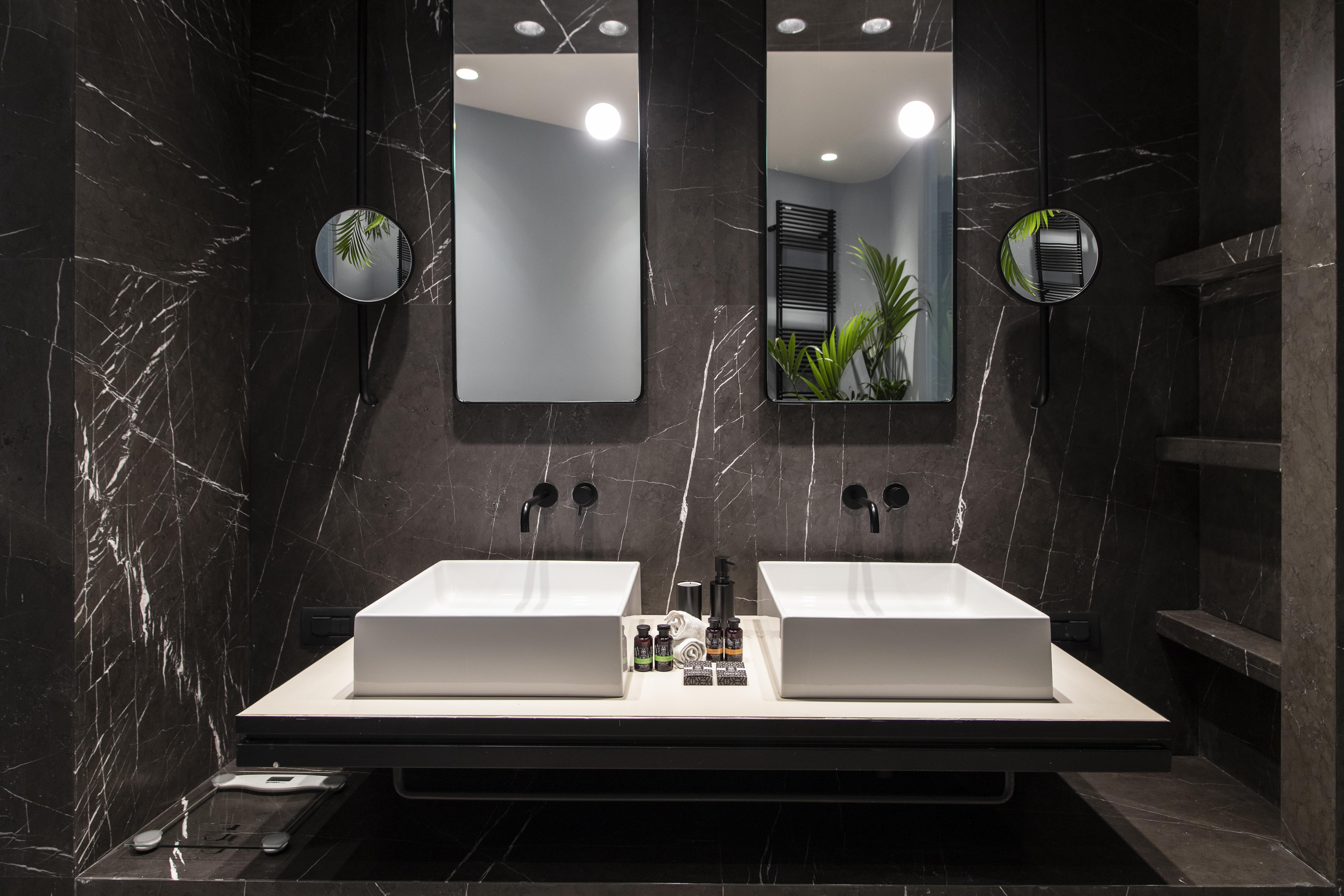 โรงแรมเพเรียนท์ เอเธนส์ ภายนอก รูปภาพ Bathroom