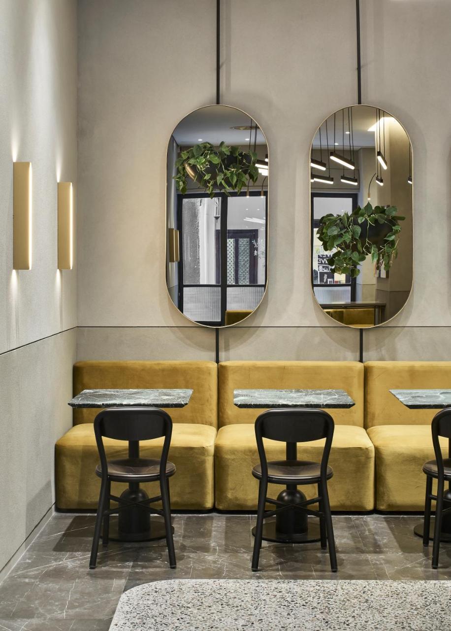 โรงแรมเพเรียนท์ เอเธนส์ ภายนอก รูปภาพ Interior of the restaurant