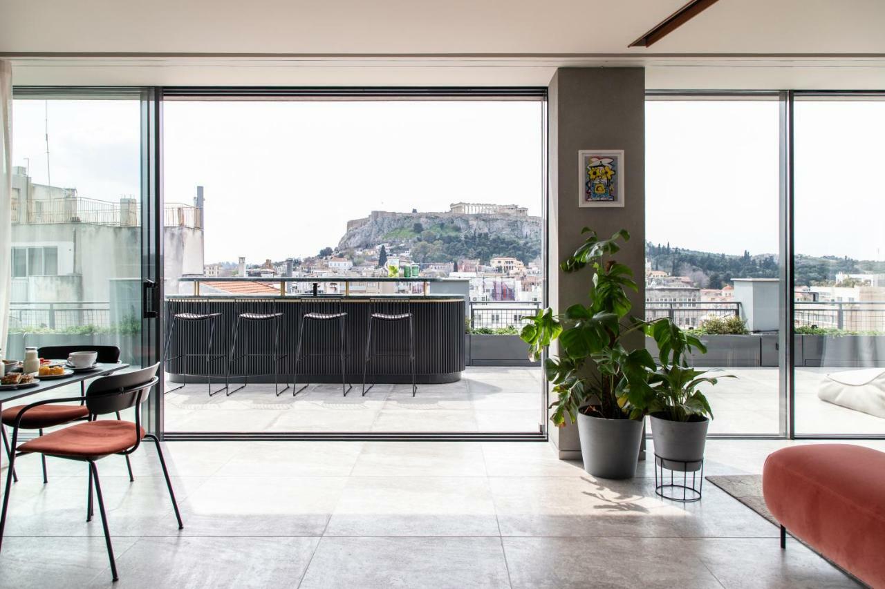 โรงแรมเพเรียนท์ เอเธนส์ ภายนอก รูปภาพ The Acropolis Museum's rooftop